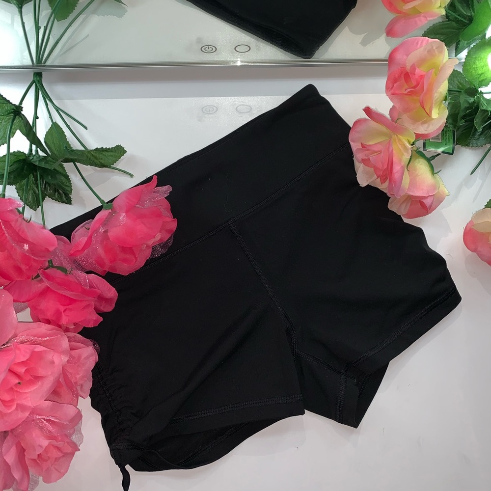 𝓡𝓾𝓬𝓱𝓮𝓭 𝓼𝓲𝓭𝓮𝓭 𝓰𝔂𝓶 𝓼𝓱𝓲𝓻𝓽𝓼 𝓥𝓢